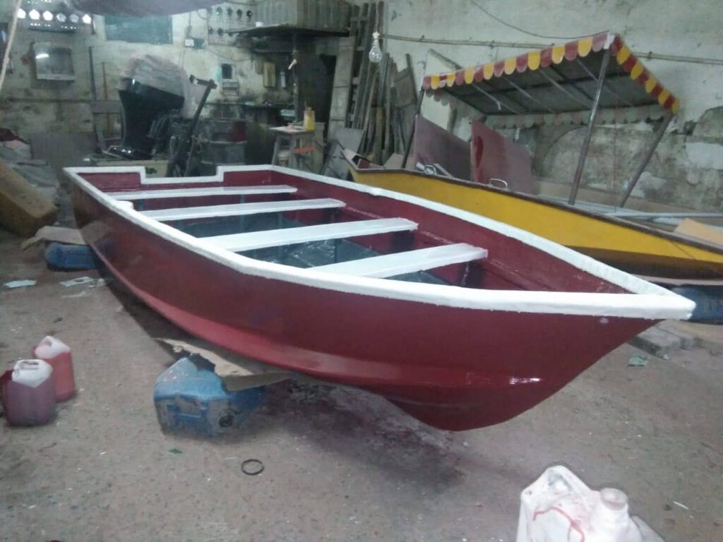 19 seater boat without deck . Bench seating upto15 pax