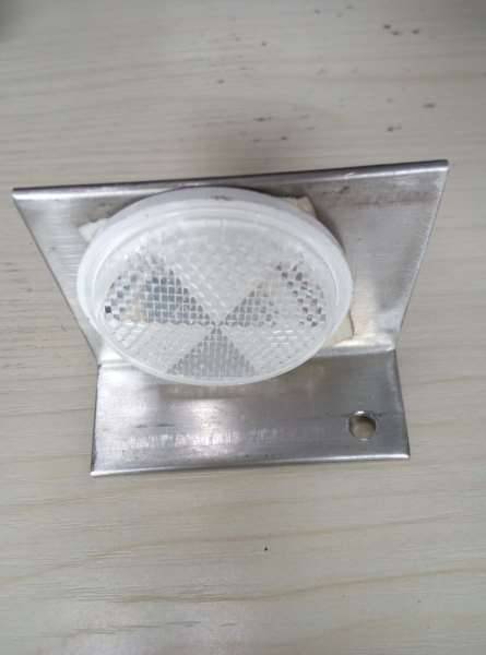 Reflector and Bracket Assembly 99-200222-004