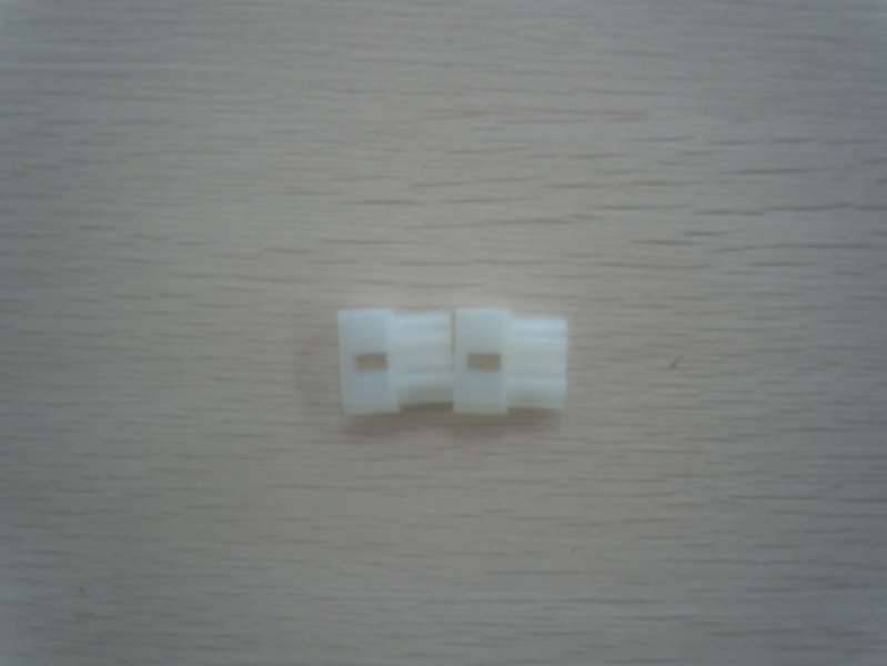 Connector male 11-680118-000