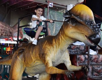 Pachycephalosaurs Walking Dinosaur Ride