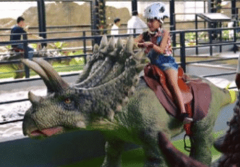 Anchiceratops Walking Dinosaur Rides
